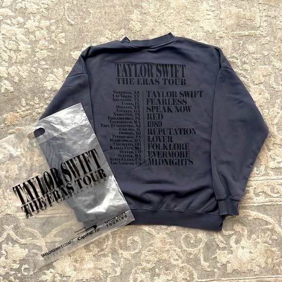 Authentic Taylor Swift Eras Tour Blue Crewneck - Picture 4 of 4